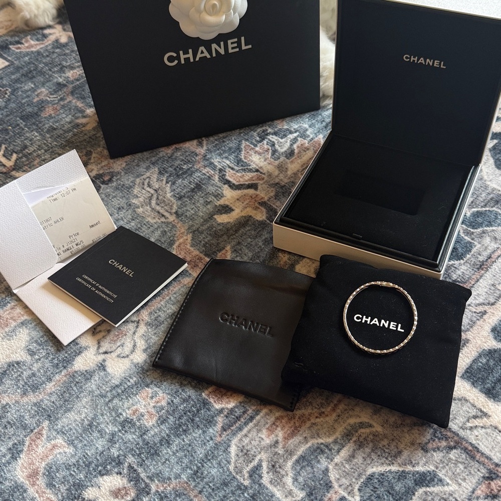 Chanel COCO CRUSH BRACELET Quilted motif, mini version, 18K white gold sz Small - Picture 11 of 17